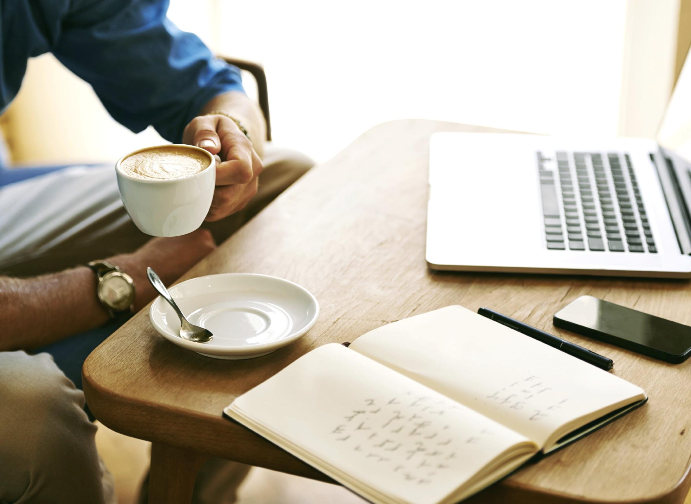 Équipe Bravemirixo en séance de travail collaboratif